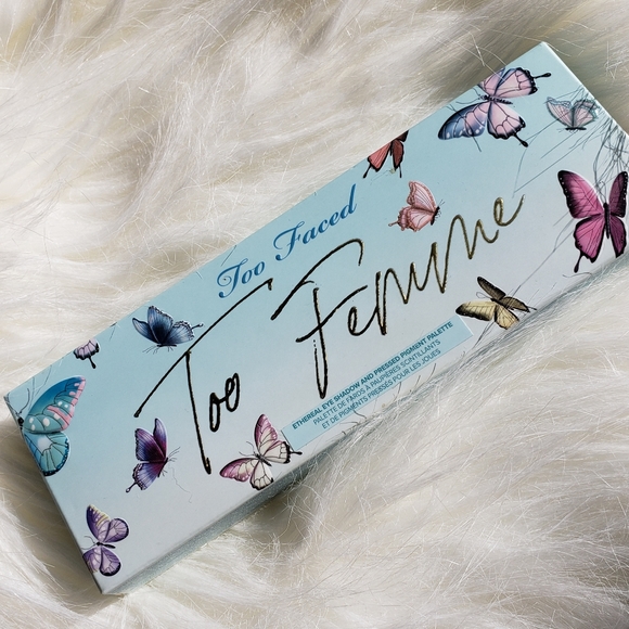 Too Faced Too Femme Eye Shadow Palette  Limited Edition - Picture 6 of 7